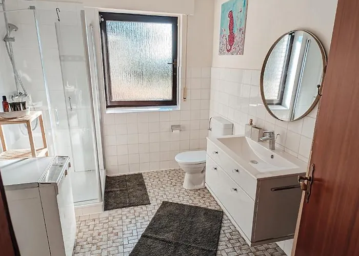 Ruhige Mit Ausblick * 埃克斯特塔尔